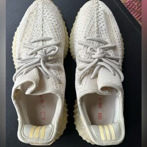 Yeezy Boost 350 V2 ‘Light’